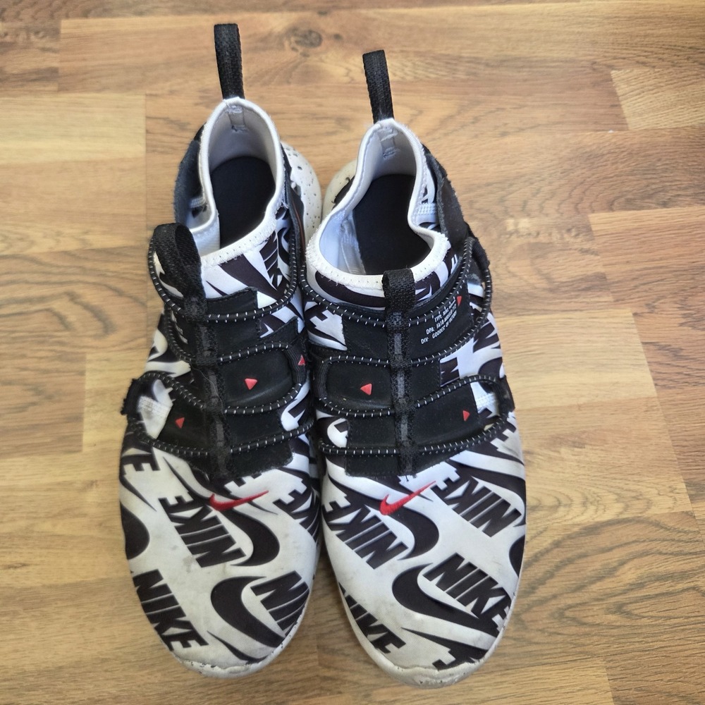 Nike Vortak Goddess of victory rare release white black and red swoosh size 9.5
